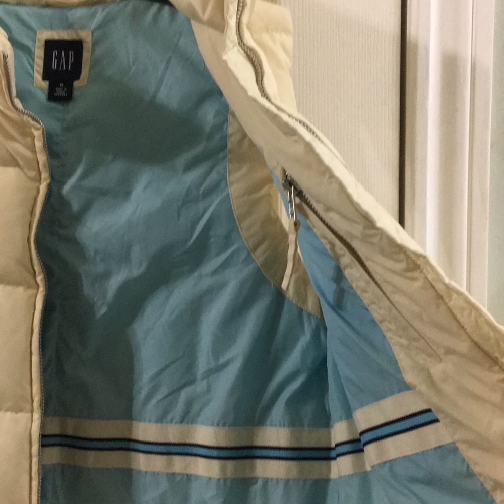 Gap Puffer Vest Down-Filled - Picture 4 of 8
